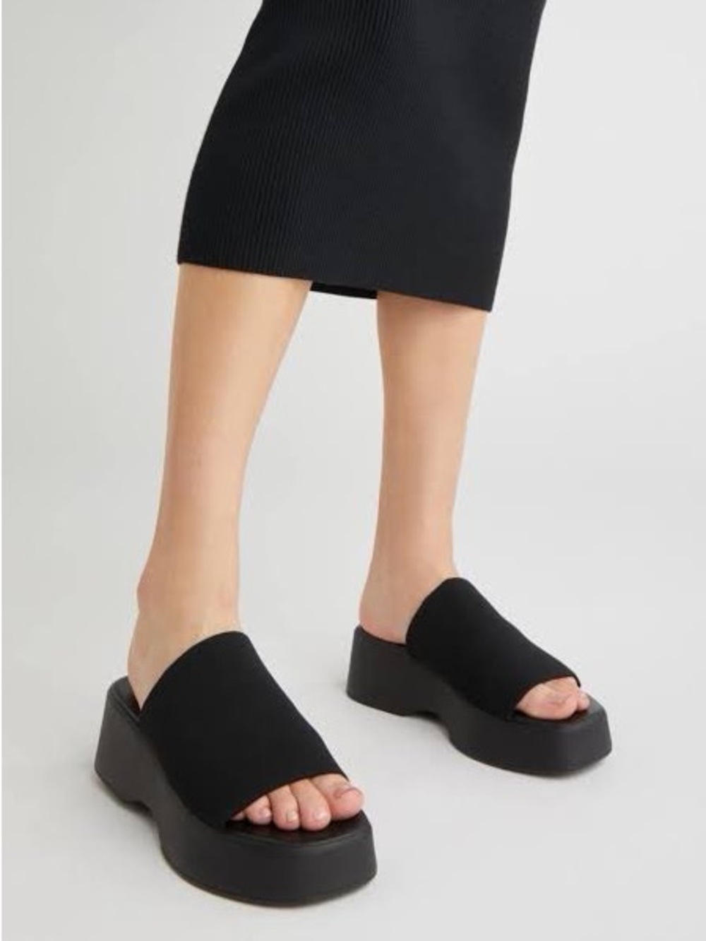Steve Madden Black Slinky 90s Slip-On Platform